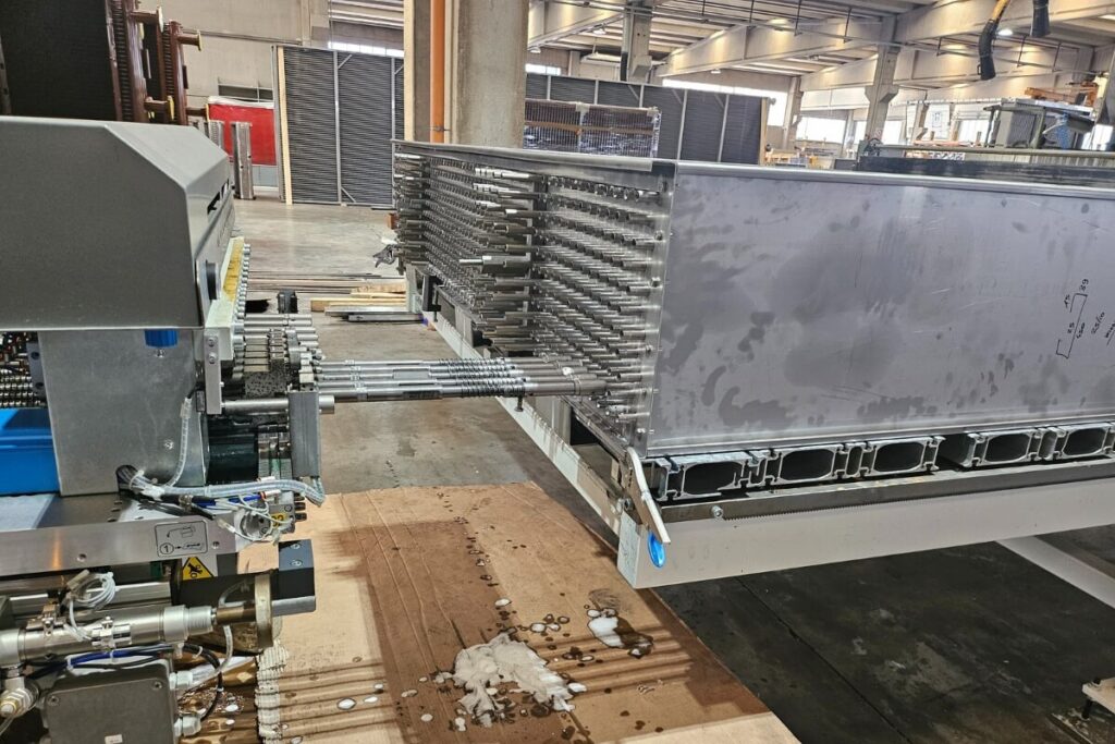 High corrosion environment finned tube heat exchanger